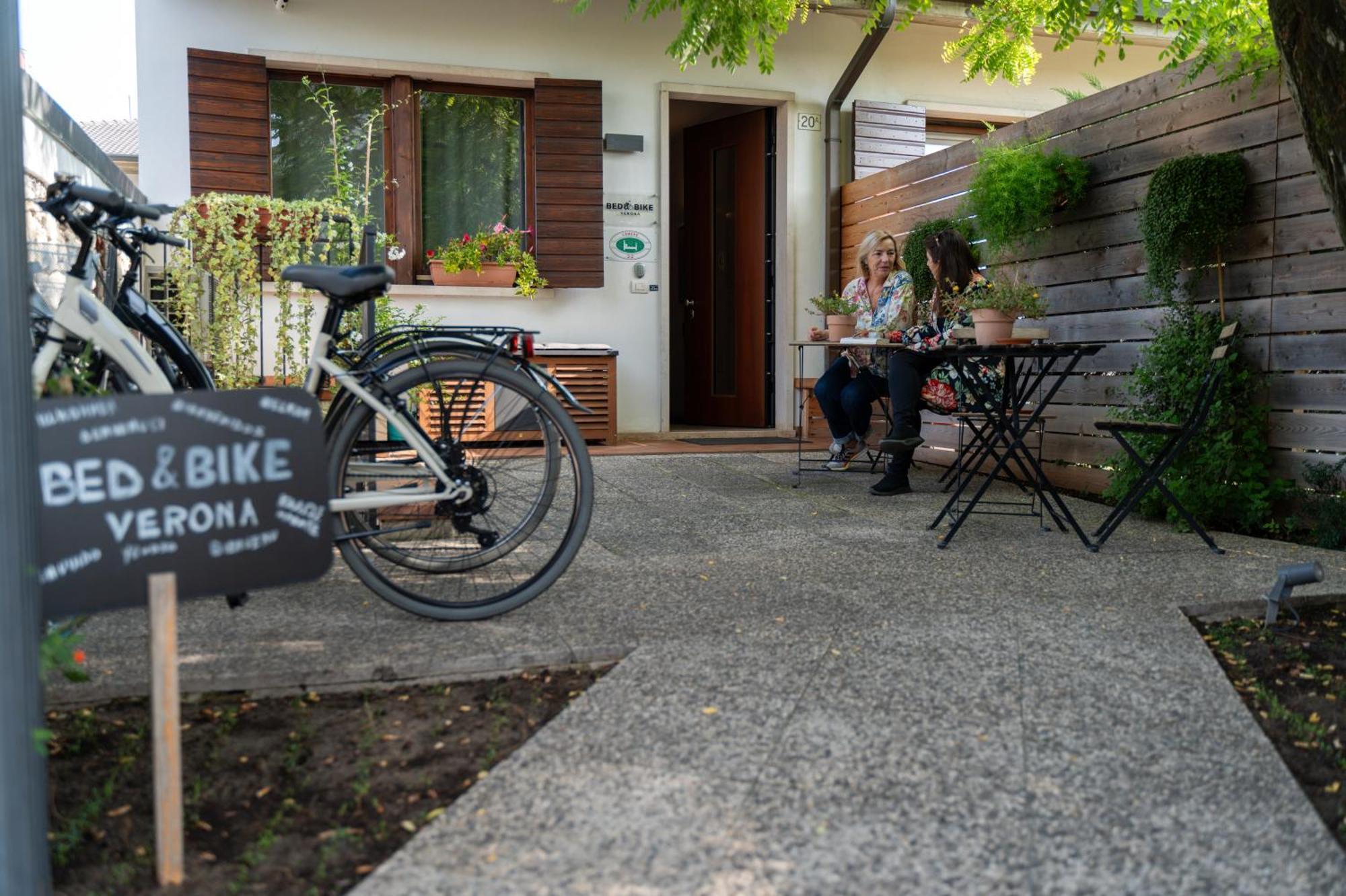 Bed And Bike Verona Kültér fotó